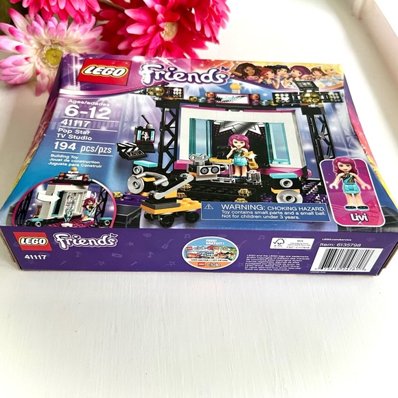 NEW Lego Friends Pop Star TV Studio with Livi Set 41117 Sealed in Box 194 Pieces - Picture 4 of 16